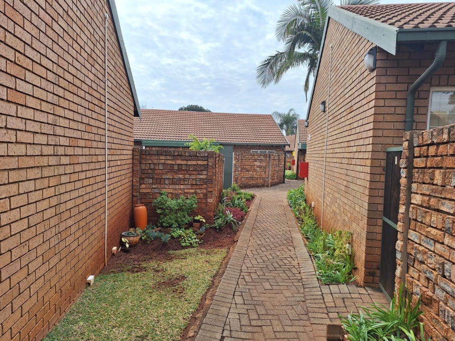 2 Bedroom Property for Sale in Annlin Gauteng