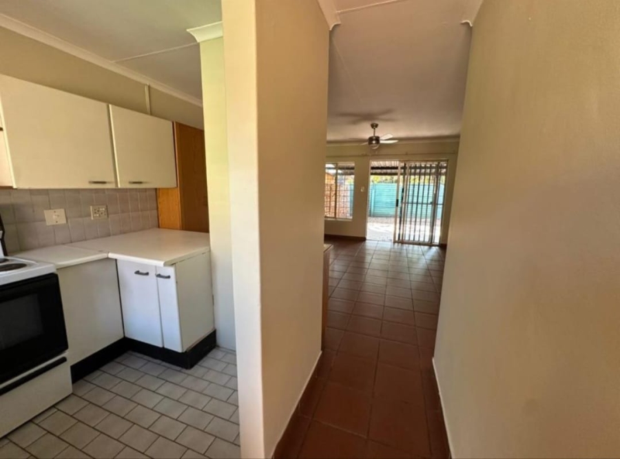 2 Bedroom Property for Sale in Annlin Gauteng