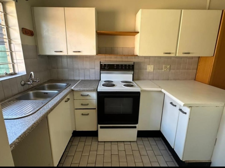 2 Bedroom Property for Sale in Annlin Gauteng