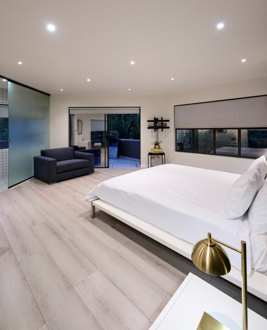 To Let 4 Bedroom Property for Rent in Sandown Gauteng