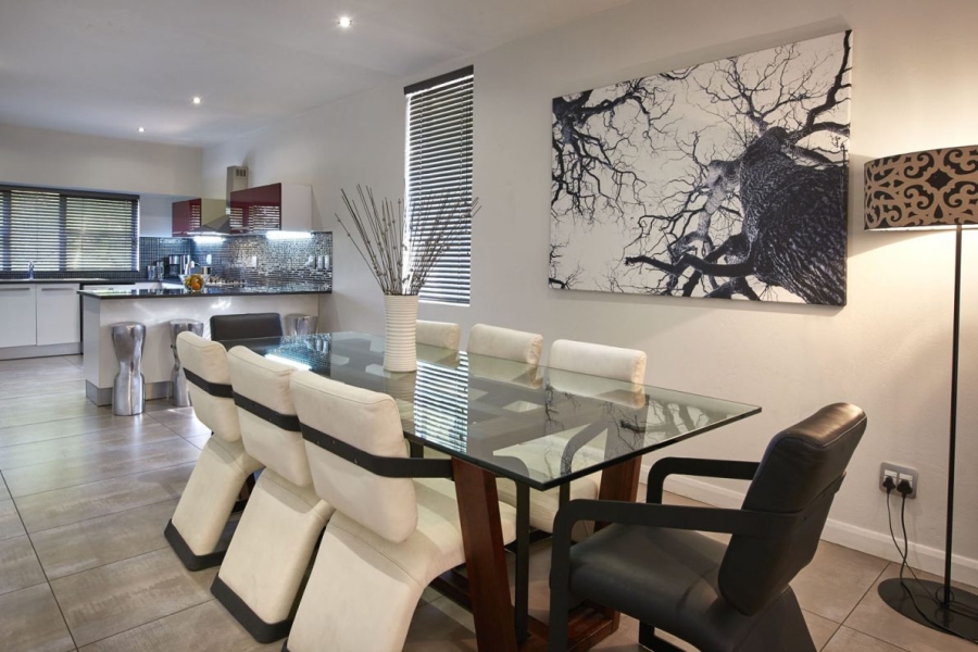 To Let 4 Bedroom Property for Rent in Sandown Gauteng