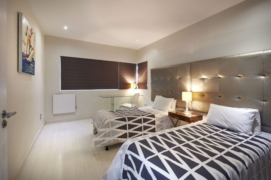 To Let 4 Bedroom Property for Rent in Sandown Gauteng