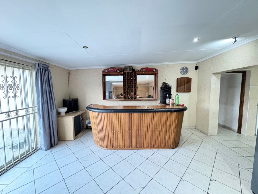 4 Bedroom Property for Sale in Elspark Gauteng