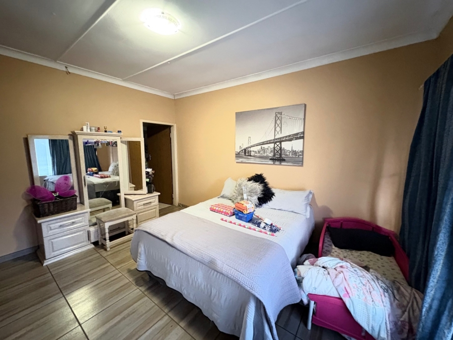 4 Bedroom Property for Sale in Elspark Gauteng