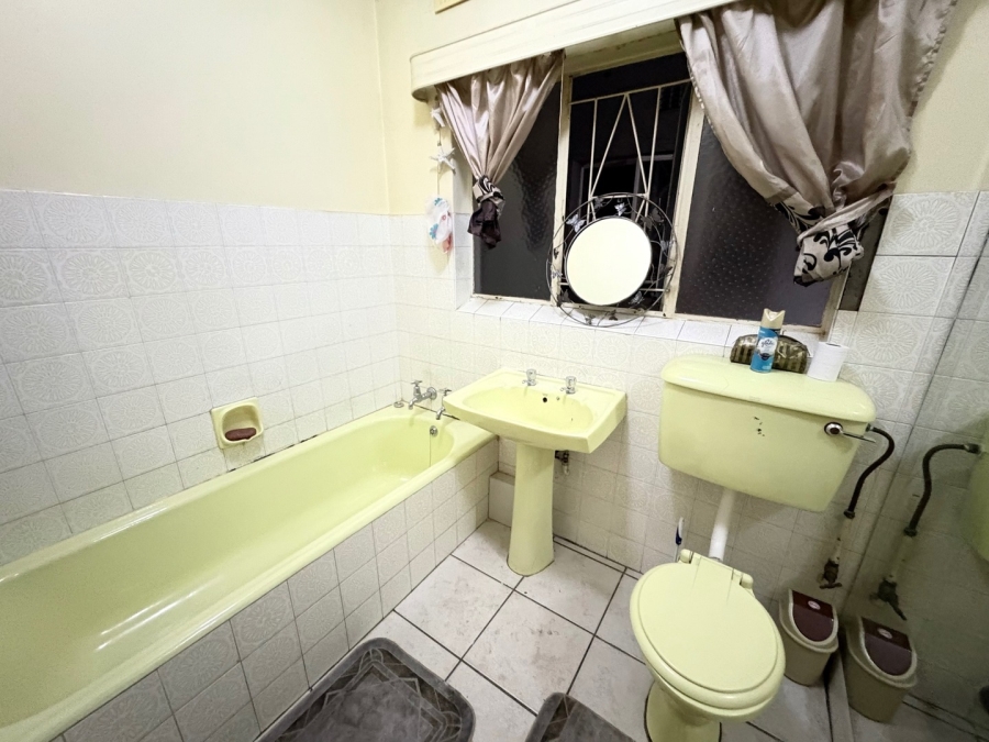 4 Bedroom Property for Sale in Elspark Gauteng