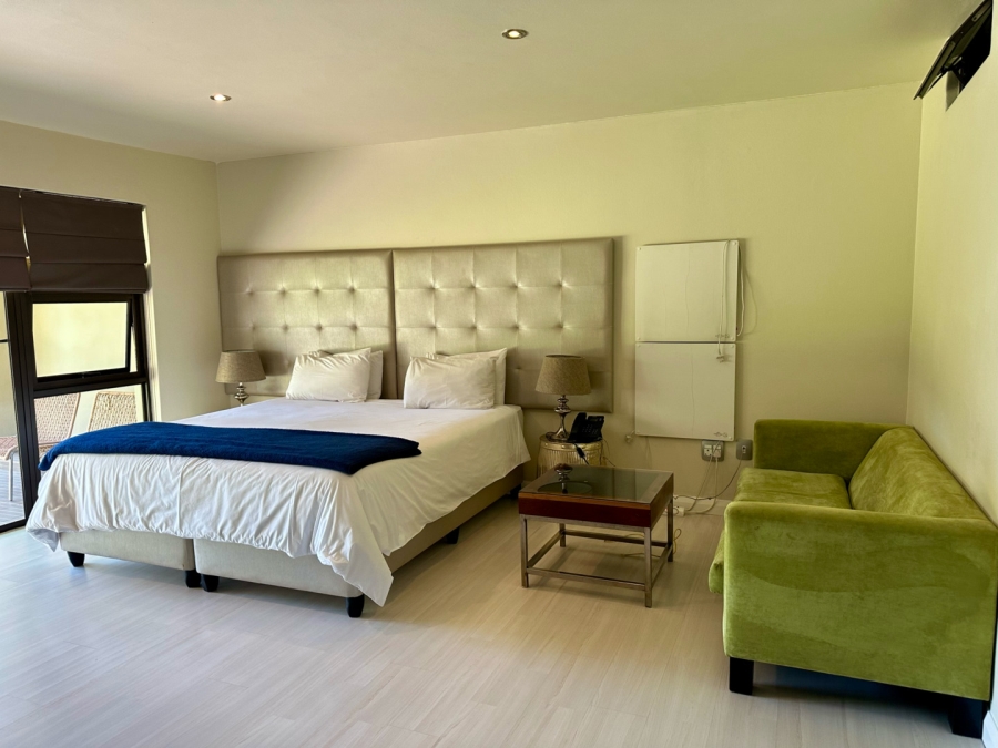 To Let 2 Bedroom Property for Rent in Sandown Gauteng