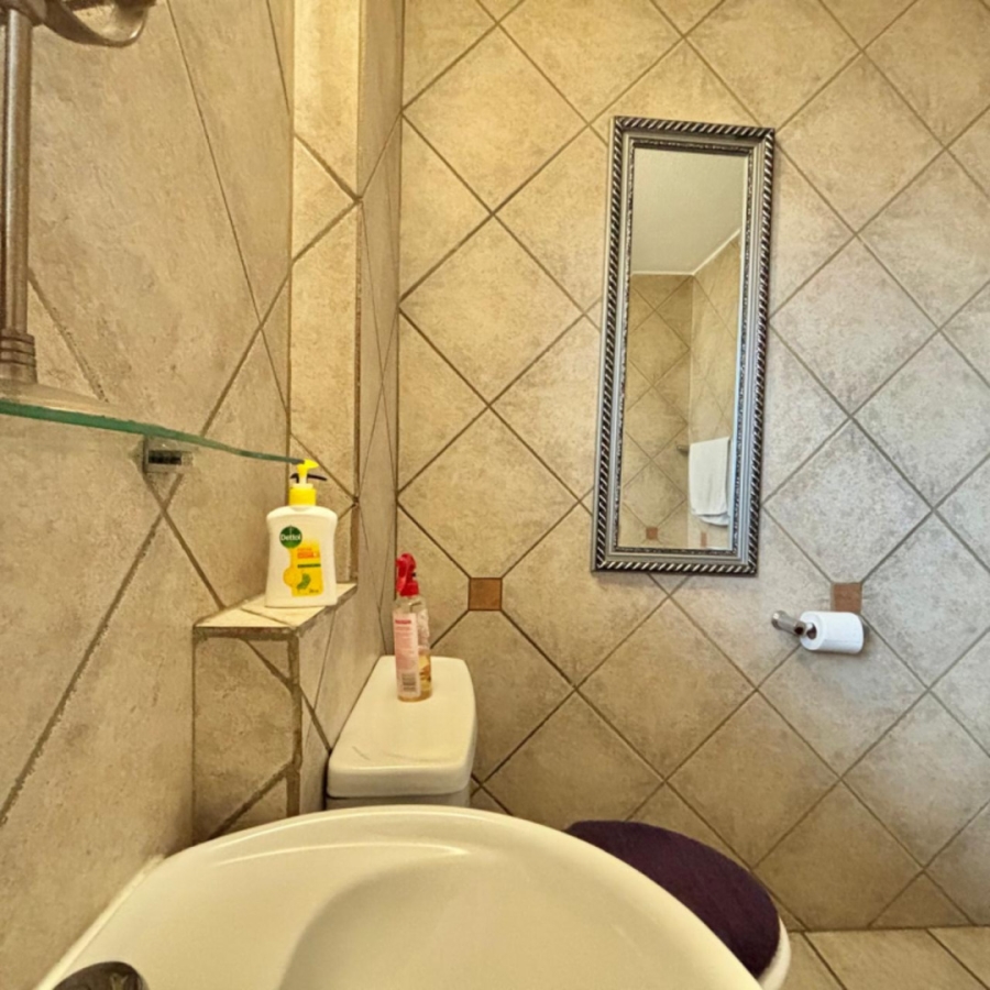 To Let 2 Bedroom Property for Rent in Morningside Gauteng