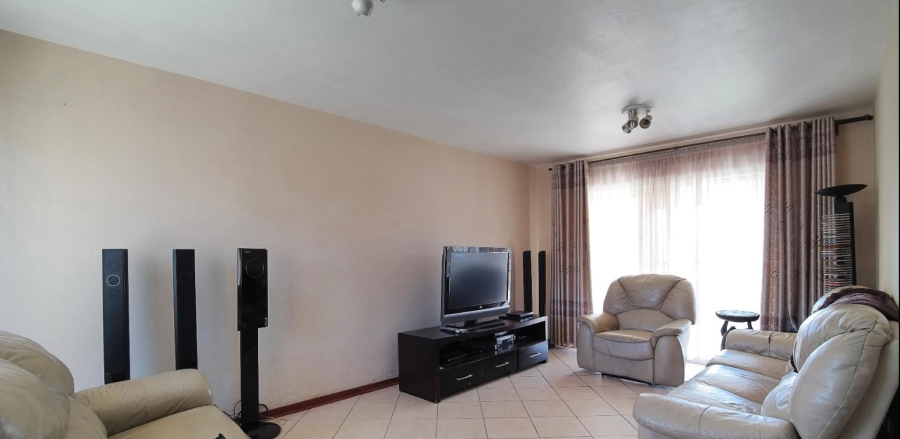 3 Bedroom Property for Sale in Noordwyk Gauteng
