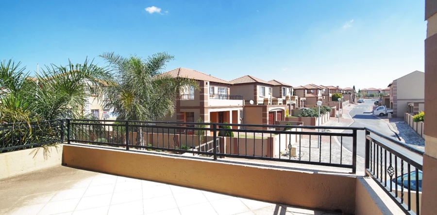 3 Bedroom Property for Sale in Noordwyk Gauteng