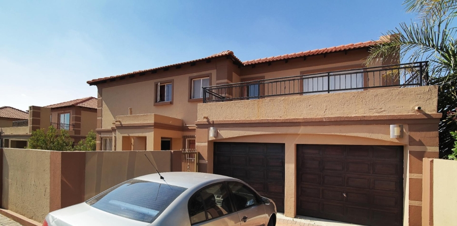 3 Bedroom Property for Sale in Noordwyk Gauteng