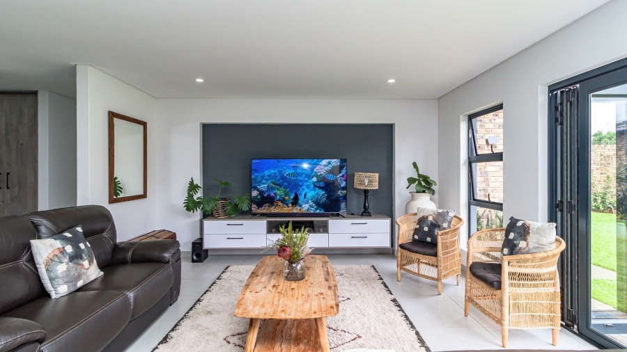 3 Bedroom Property for Sale in Dayanglen Gauteng