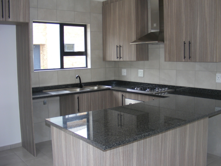 2 Bedroom Property for Sale in Brackendowns Gauteng