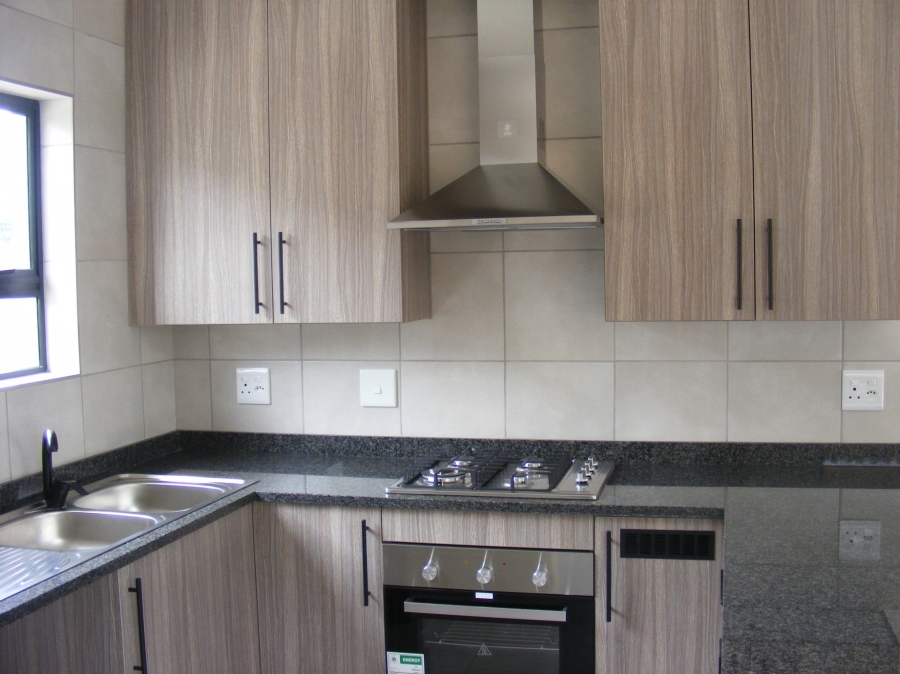 2 Bedroom Property for Sale in Brackendowns Gauteng