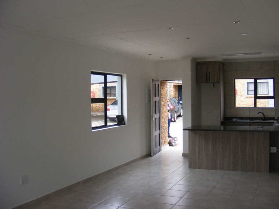 2 Bedroom Property for Sale in Brackendowns Gauteng