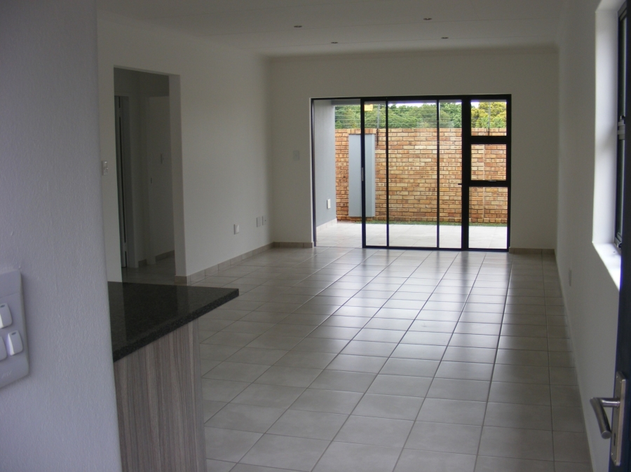 2 Bedroom Property for Sale in Brackendowns Gauteng