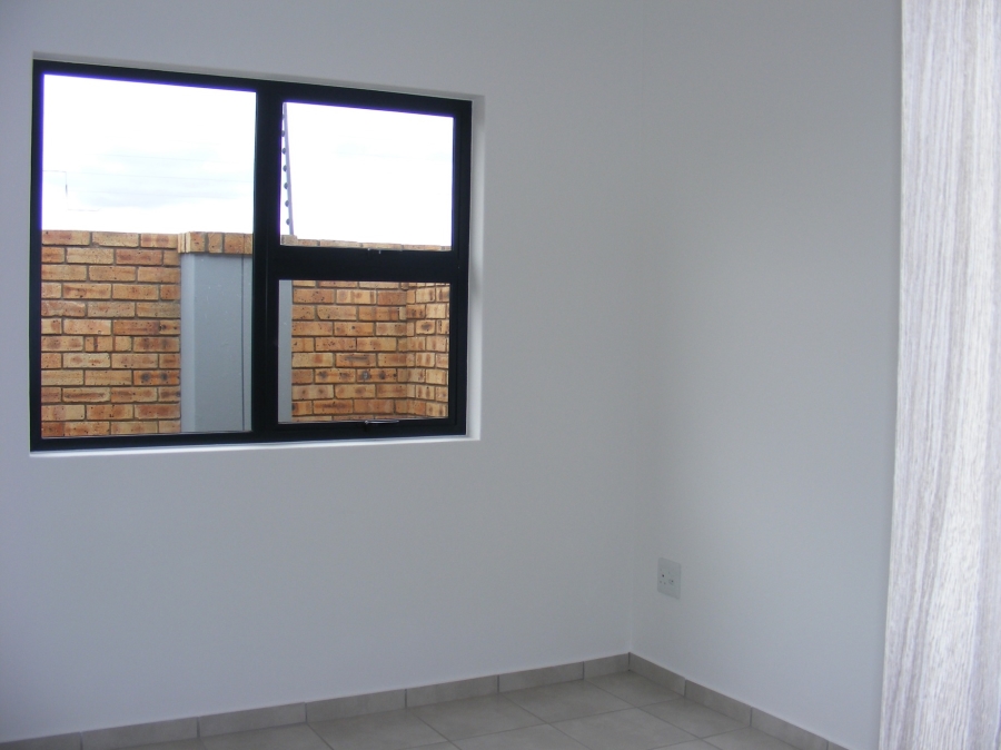 2 Bedroom Property for Sale in Brackendowns Gauteng