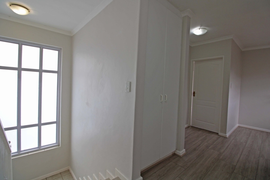 To Let 3 Bedroom Property for Rent in Bryanston Gauteng