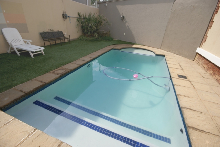 To Let 3 Bedroom Property for Rent in Bryanston Gauteng