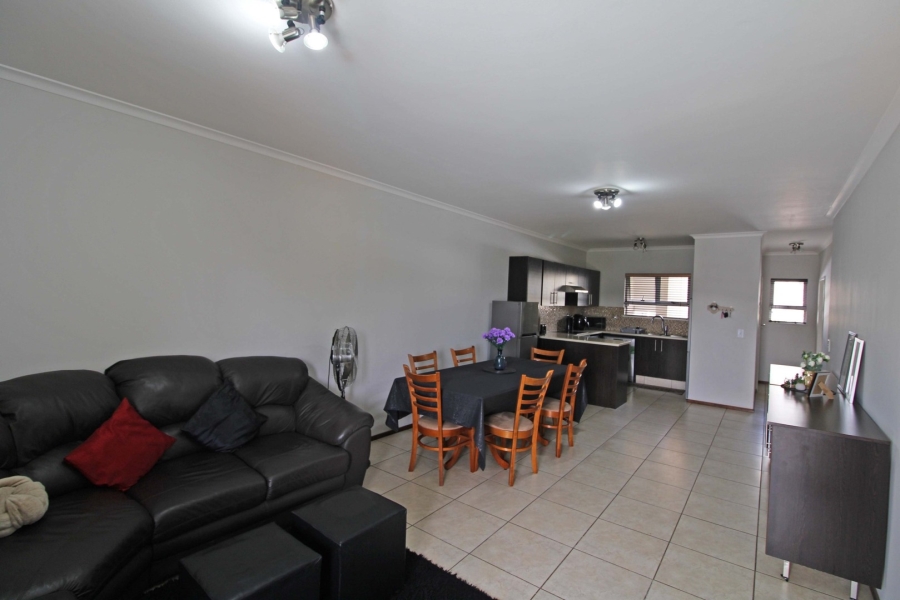 To Let 3 Bedroom Property for Rent in Edenburg Gauteng