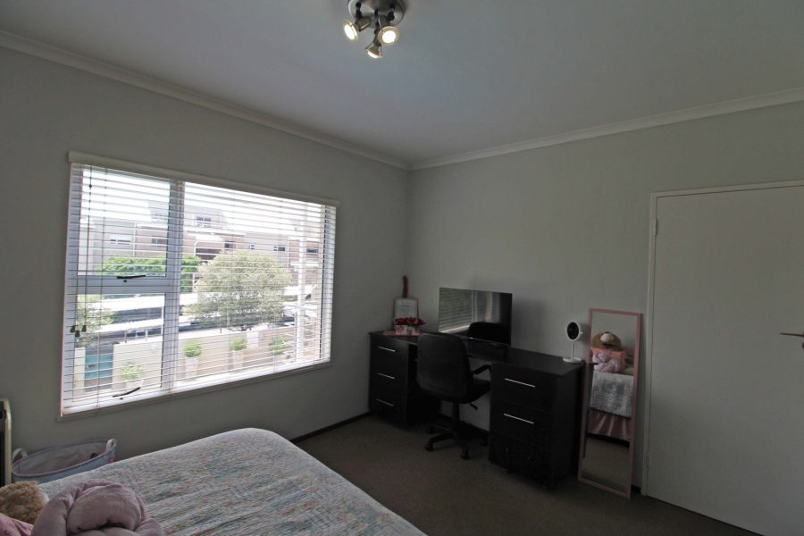 To Let 3 Bedroom Property for Rent in Edenburg Gauteng