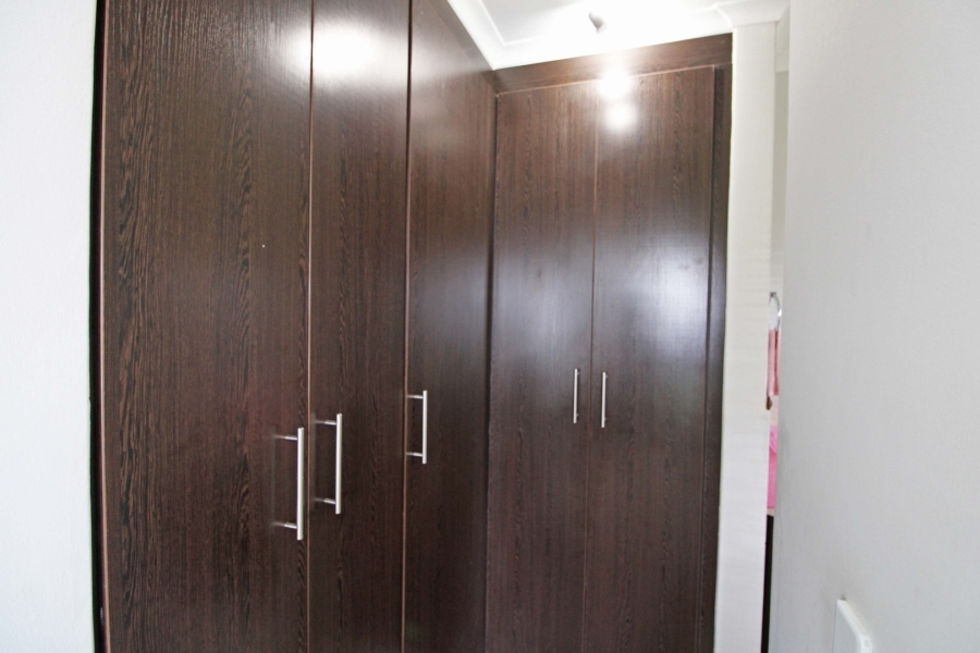 To Let 3 Bedroom Property for Rent in Edenburg Gauteng