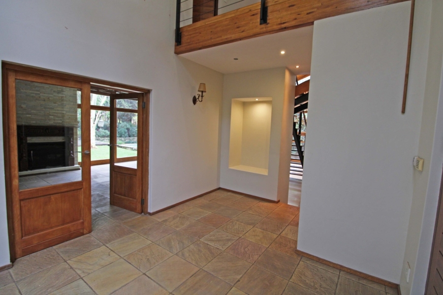 To Let 4 Bedroom Property for Rent in Bryanston Gauteng