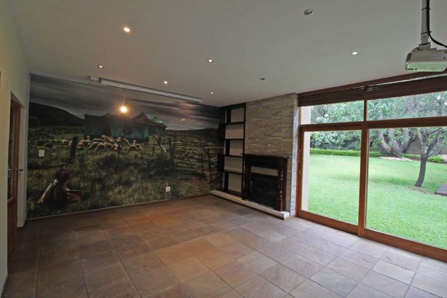 To Let 4 Bedroom Property for Rent in Bryanston Gauteng