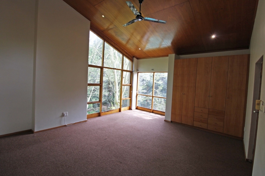 To Let 4 Bedroom Property for Rent in Bryanston Gauteng