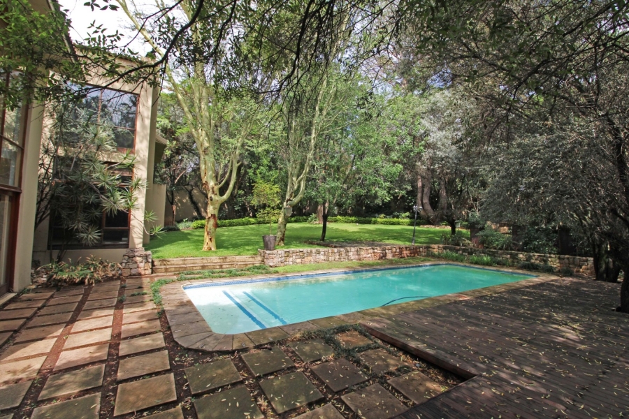 To Let 4 Bedroom Property for Rent in Bryanston Gauteng