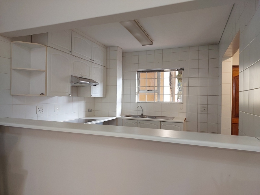 To Let 1 Bedroom Property for Rent in Riviera Gauteng