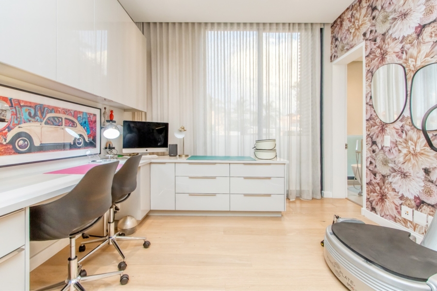 4 Bedroom Property for Sale in Dainfern Golf Estate Gauteng