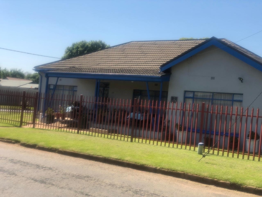 3 Bedroom Property for Sale in Brakpan Central Gauteng