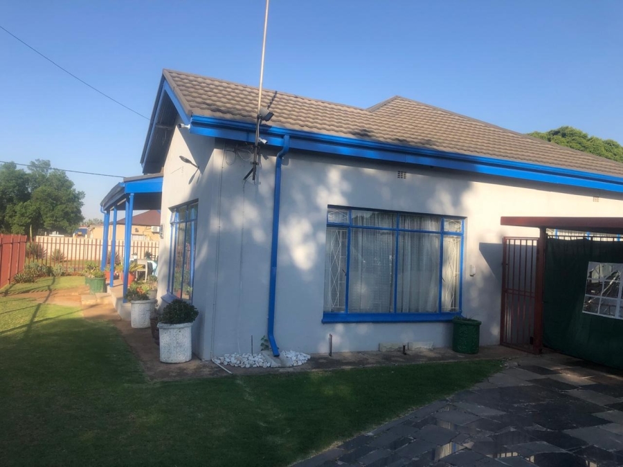 3 Bedroom Property for Sale in Brakpan Central Gauteng