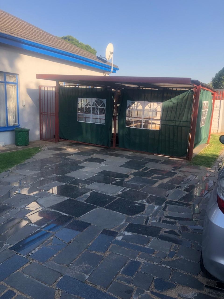 3 Bedroom Property for Sale in Brakpan Central Gauteng