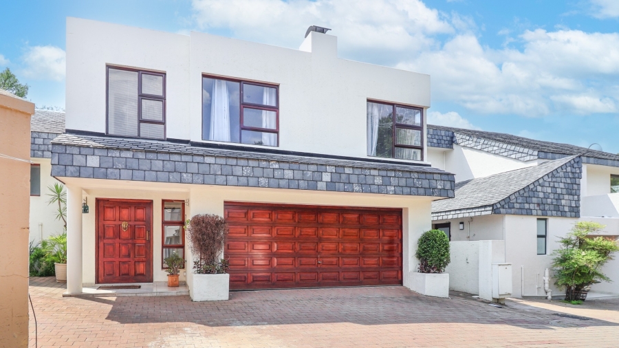 4 Bedroom Property for Sale in Dainfern Golf Estate Gauteng