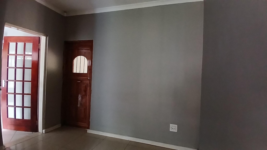 4 Bedroom Property for Sale in Brackendowns Gauteng