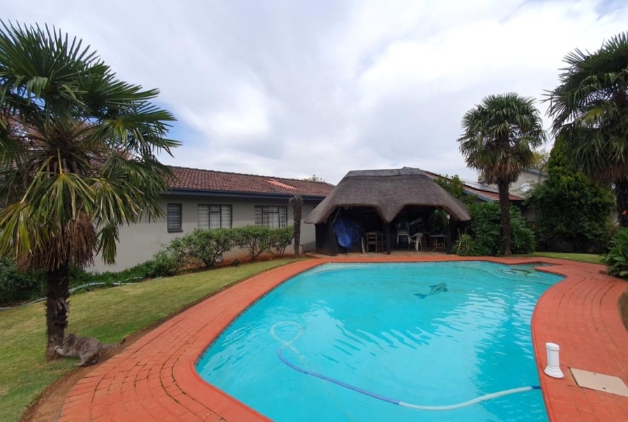 3 Bedroom Property for Sale in Sonland Park Gauteng