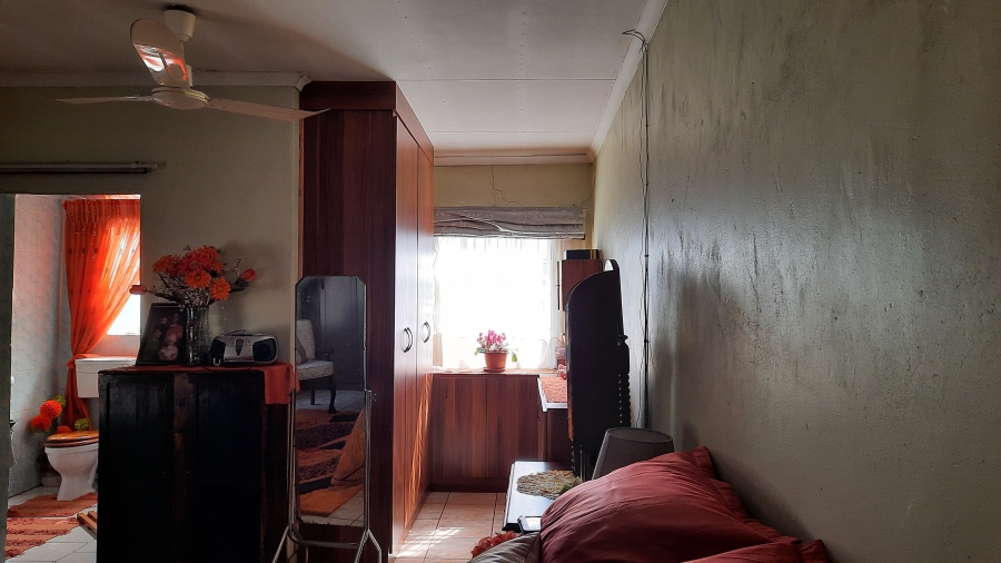 4 Bedroom Property for Sale in Mullerstuine Gauteng