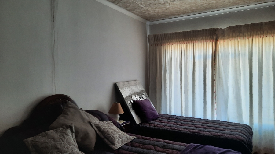 4 Bedroom Property for Sale in Mullerstuine Gauteng
