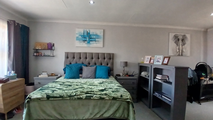 3 Bedroom Property for Sale in New Redruth Gauteng