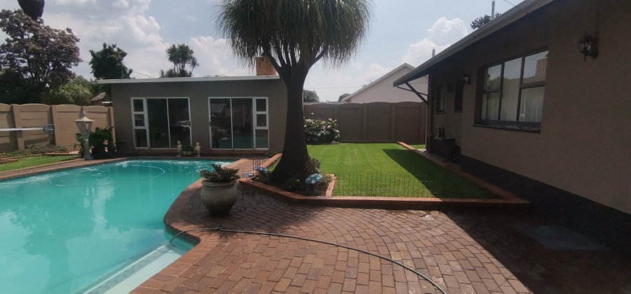 3 Bedroom Property for Sale in Dalpark Proper Gauteng