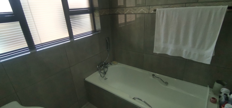 3 Bedroom Property for Sale in Dalpark Proper Gauteng