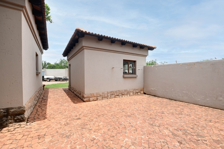 3 Bedroom Property for Sale in Kameeldrift East Gauteng