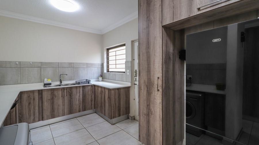 3 Bedroom Property for Sale in Glen Atholl Gauteng