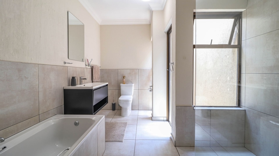 3 Bedroom Property for Sale in Glen Atholl Gauteng