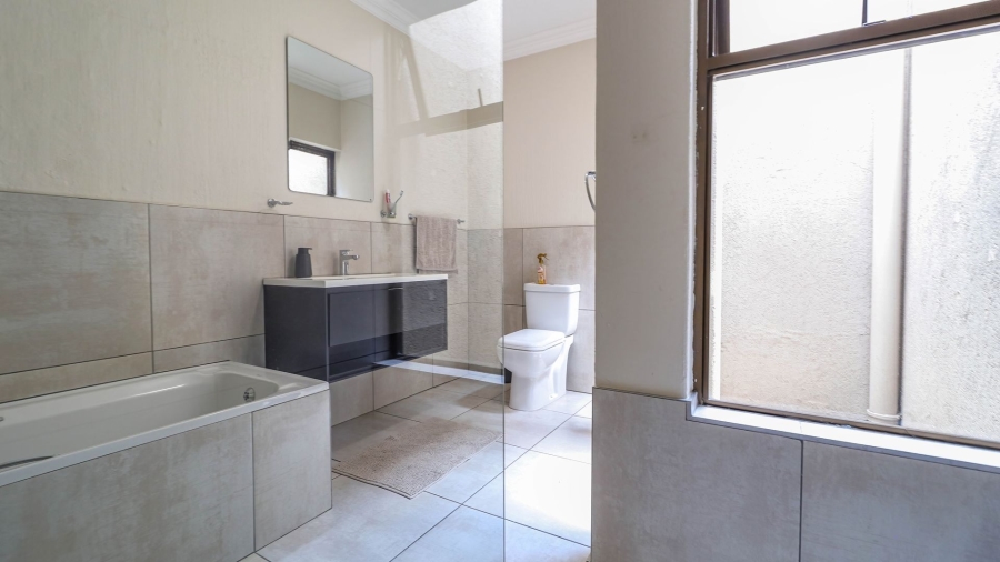 3 Bedroom Property for Sale in Glen Atholl Gauteng