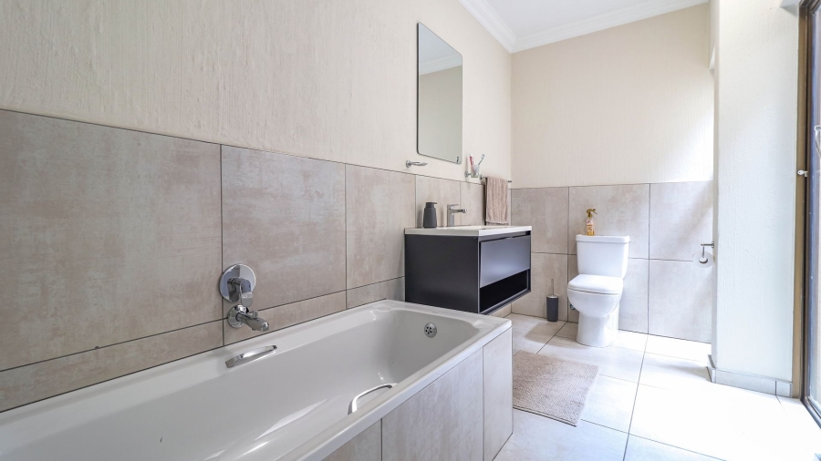 3 Bedroom Property for Sale in Glen Atholl Gauteng