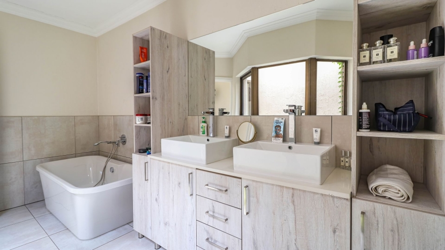 3 Bedroom Property for Sale in Glen Atholl Gauteng