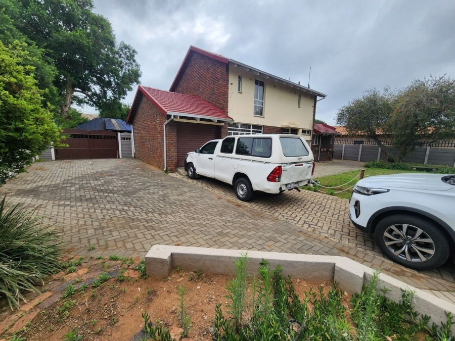 3 Bedroom Property for Sale in Impala Park Gauteng