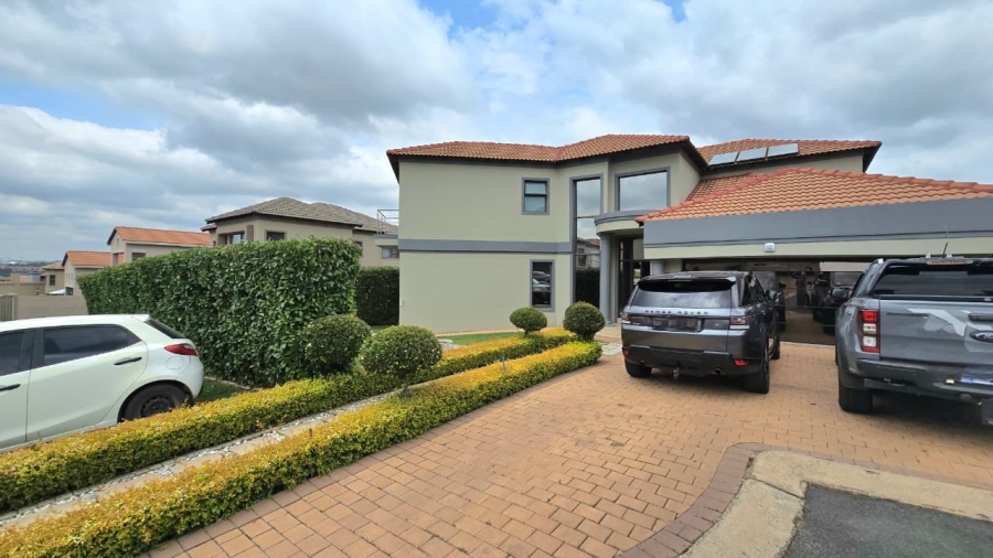 4 Bedroom Property for Sale in Blue Valley Golf Estate Gauteng